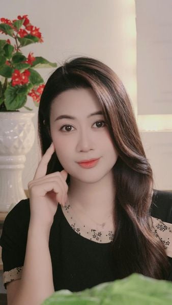 Khởi đầu hành trình chinh phục thính giả cùng MC Anh Thi: