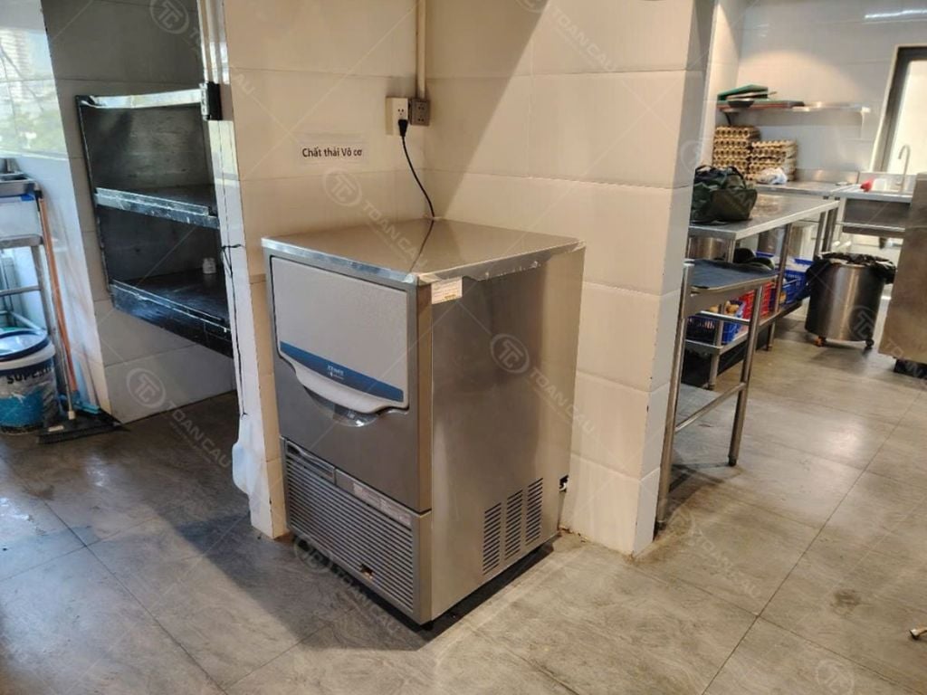 Máy làm đá viên công nghiêp Hoshizaki SRM-125A