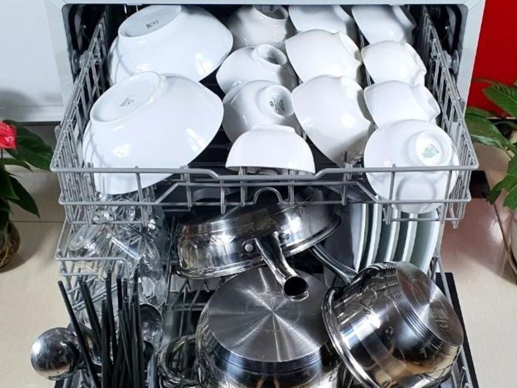 cách xếp bát vào máy rửa bát hiệu quả