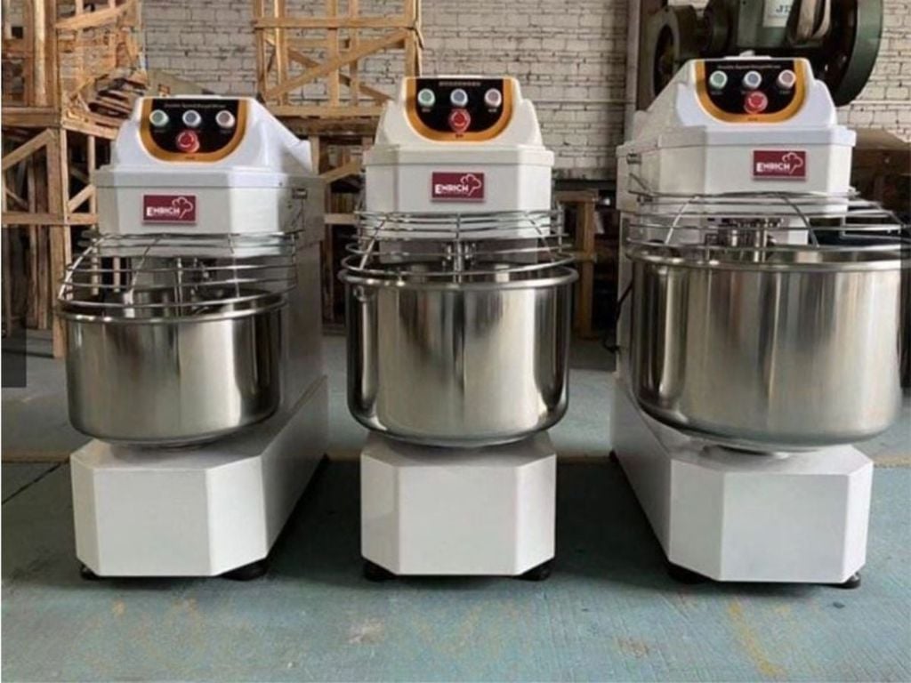 máy trộn bột thiết bị làm bánh