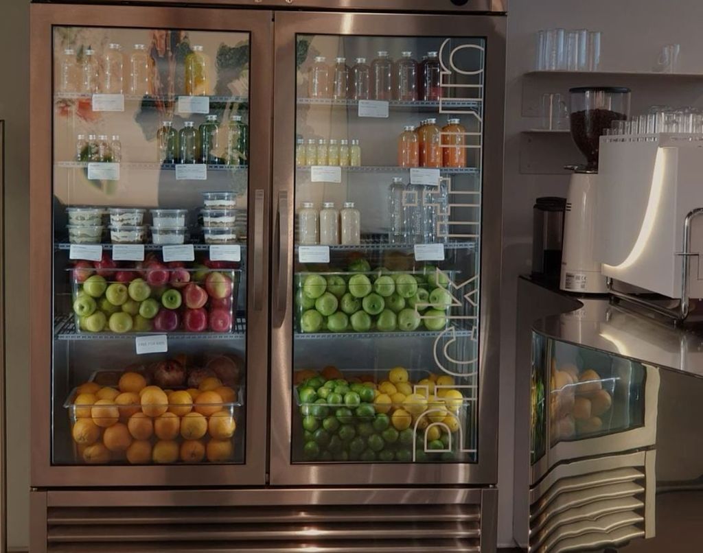 tủ mát đựng hoa quả