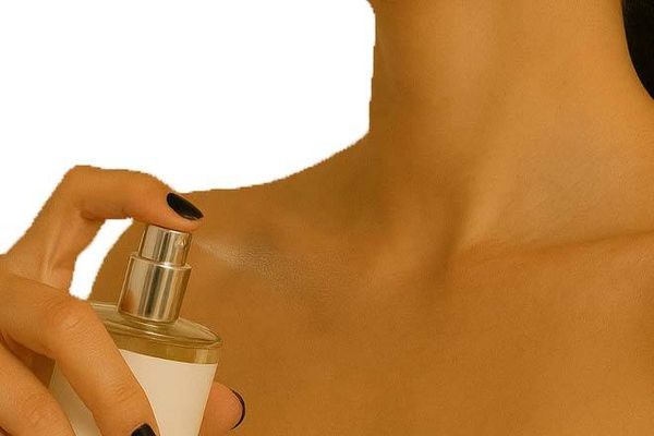 5 vị trí xịt nước hoa lưu hương lâu nhất