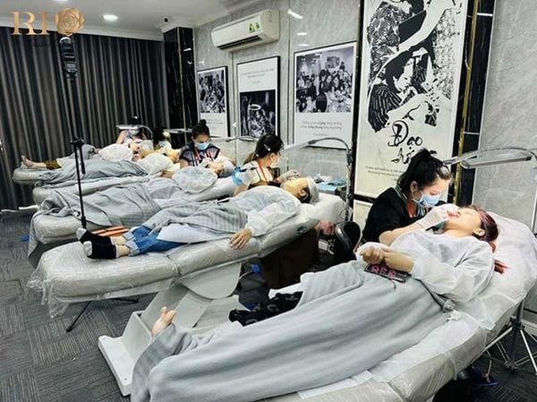 địa chỉ phun môi uy tín tại hà nội