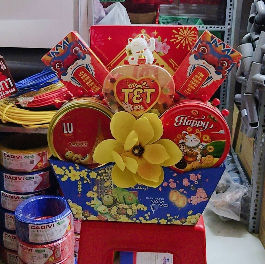 Thấy giỏ quà là thấy Tết