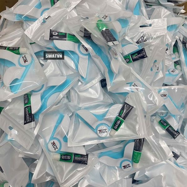 móc treo vợt cầu lông in logo