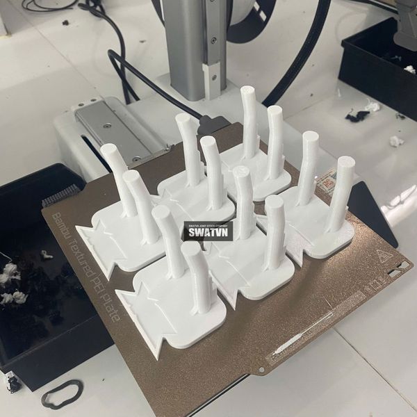 sản xuất móc treo vợt in 3d