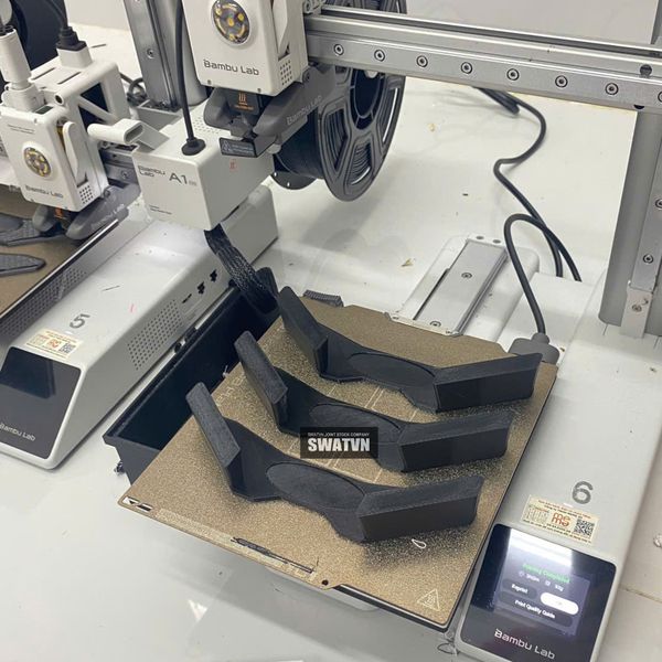 sản xuất móc treo vợt in 3d