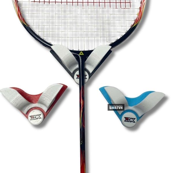 sản xuất móc treo vợt theo yêu cầu