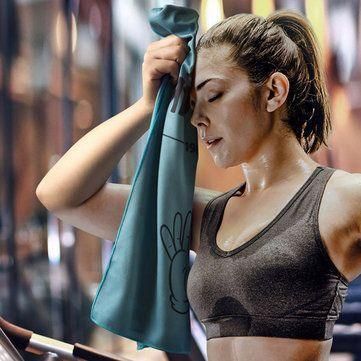 Mồ hôi nhiều, quần áo bó sát