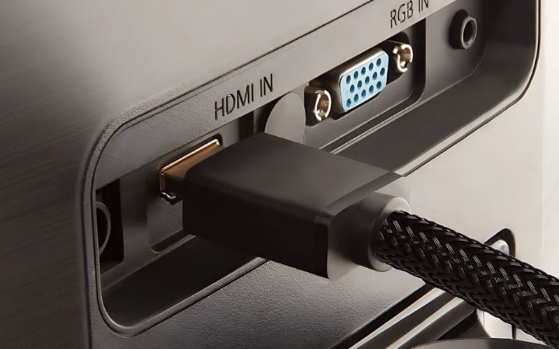 Kiểm tra kết nối cổng HDMI và vệ sinh bụi bẩn