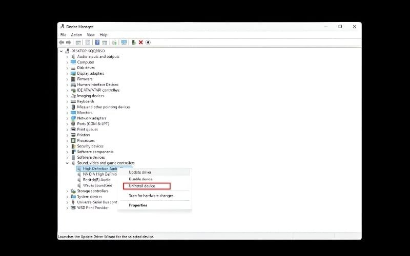 Chọn Uninstall device để gỡ bỏ driver cũ