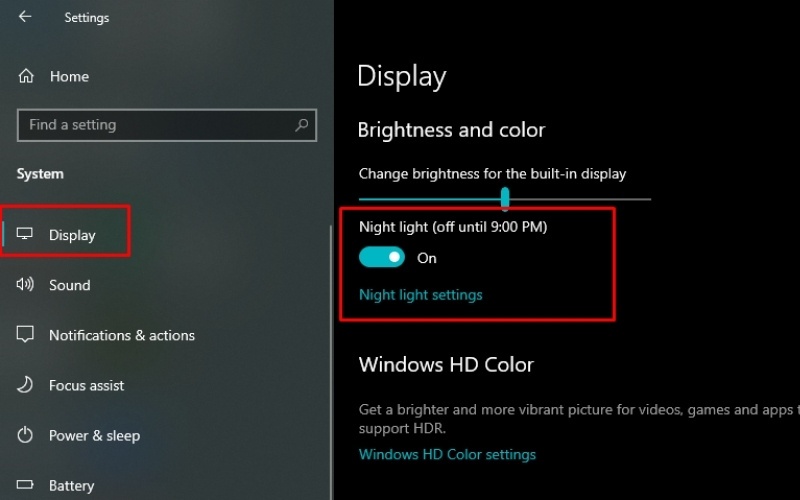 Tìm đến tùy chọn Night light và gạt công tắc sang On