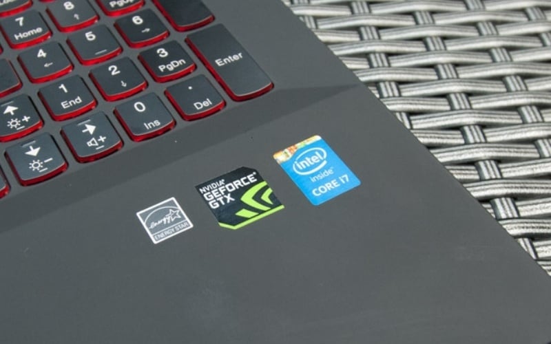 Card rời có VRAM riêng, không chiếm dụng RAM hệ thống giúp đa nhiệm tốt hơn