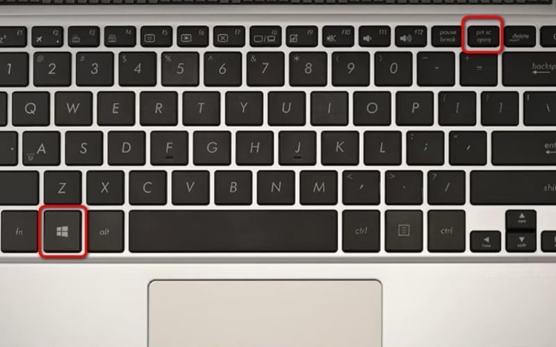 Dùng tổ hợp phím Windows + PrtSc sẽ lưu ảnh trong thư mục Screenshots