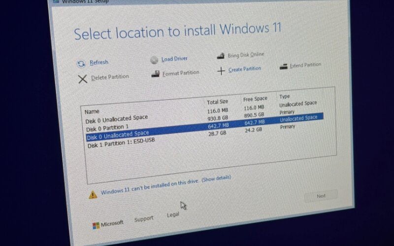 Hệ điều hành không thể đọc được dữ liệu nếu bạn chưa thiết lập ban đầu ổ cứng SSD