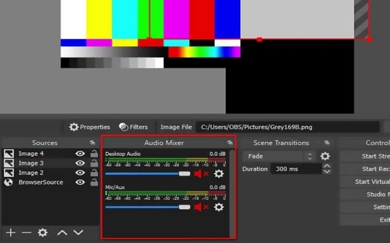 Đảm bảo cả thanh Desktop Audio và Mic/Aux đều đang nhảy sóng