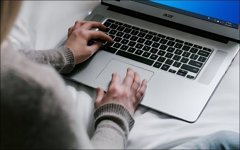 Touchpad là giải pháp thay thế chuột rời trên laptop