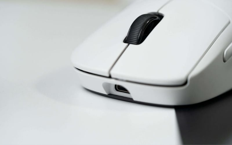 Cân nhắc về trọng lượng, thiết kế và Switch của chuột