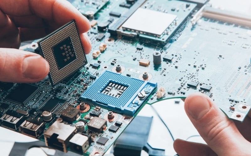 Gần như không thể nâng cấp CPU cho laptop