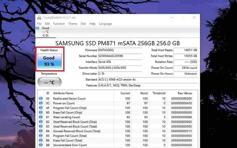 Kiểm tra sức khỏe ổ cứng SSD bằng phần mềm CrystalDiskInfo