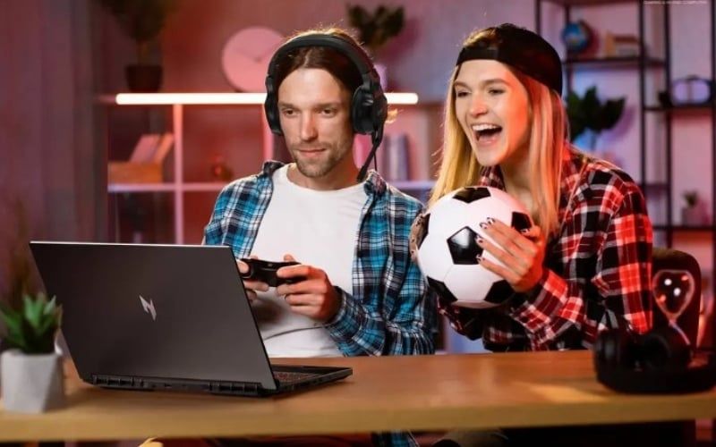 Laptop phù hợp với sinh viên CNTT, designer và game thủ cần hiệu năng mạnh