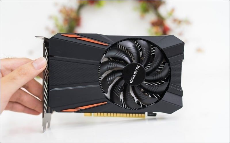 GTX 1050 tiết kiệm điện, chạy mát, ổn định, mạnh ở game eSports và tác vụ đơn