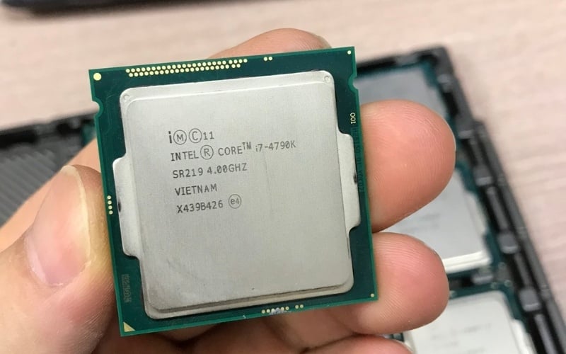 Intel Core i7 là CPU mạnh nhất bạn có thể trang bị cho main H81