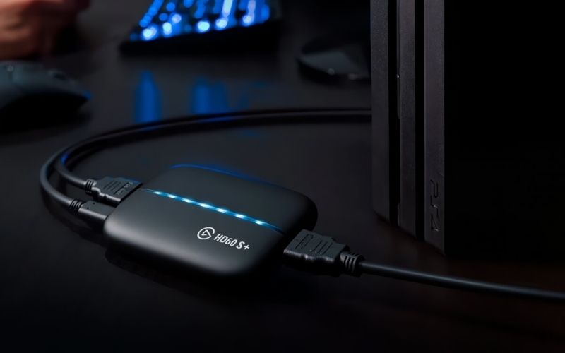 Sử dụng capture card như trung gian kết nối laptop và PC