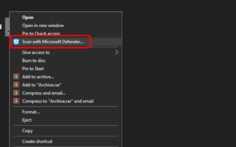 Chọn Scan with Microsoft Defender