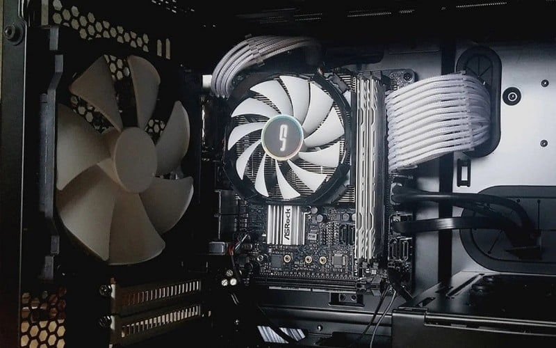 Quạt tản nhiệt không quay khi card quá nóng