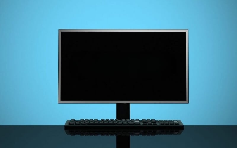 Màn hình đen ngay khi khởi động