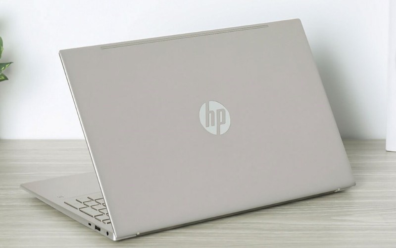 Laptop HP có mức giá tương đối cao hơn