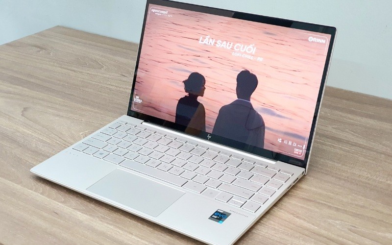 Dòng HP Spectre sở hữu thiết kế mỏng nhẹ, đường nét tinh tế