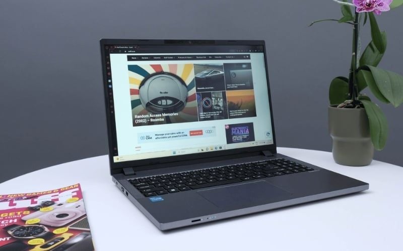 Phiên bản TravelMate P2 phù hợp với sinh viên kinh tế và ngôn ngữ