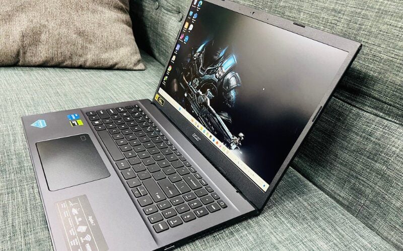 Acer Aspire 7 hướng đến sinh viên IT, lập trình viên và game thủ eSports