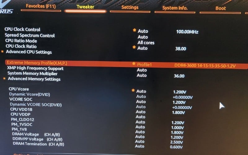 Bật tính năng XMP trong BIOS
