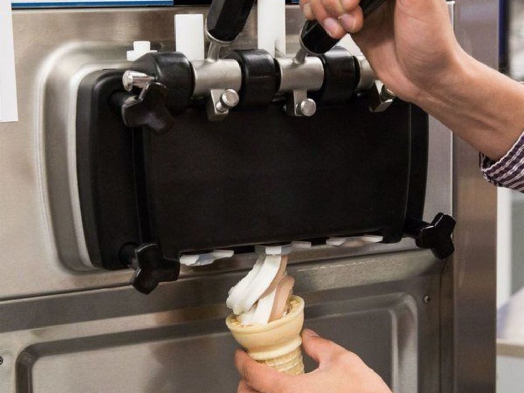 làm kem tươi từ bột làm kem tươi