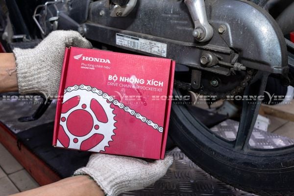 cách bảo dưỡng nhông xích xe máy Future 125 FI