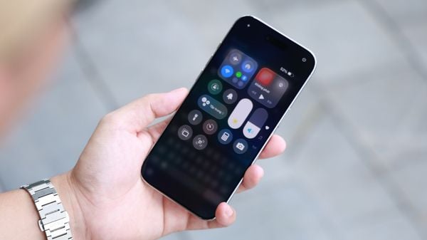 Hướng dẫn cách chuyển tiện ích xuống dưới màn hình khóa iPhone