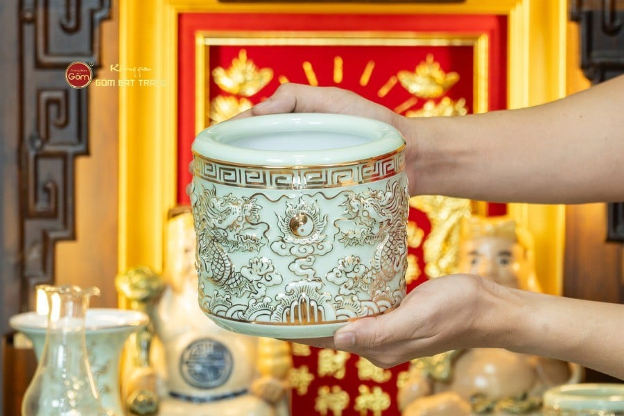 bat-huong-men-ngoc-hoang-toc-song-long-chau-nguyet-ve-vang