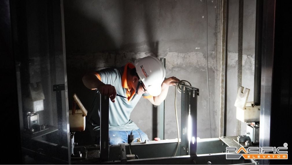 kỹ thuật Thang máy Pacific khảo sát thang máy chung cư