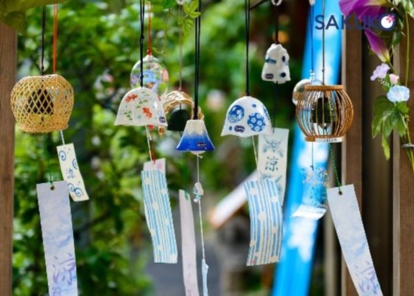 Chuông gió Nhật Bản hay còn gọi là Fuji được làm từ nhiều chất liệu khác nhau