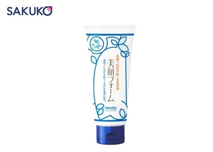 Meishoku Bigan Facial Wash làm sạch bã nhờn và ngăn ngừa mụn