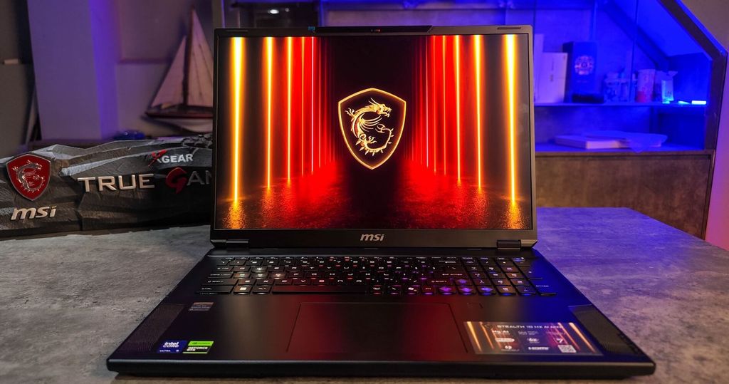MSI Stealth 18 HX AI A2XWIG 017VN laptop có màn hình 4k