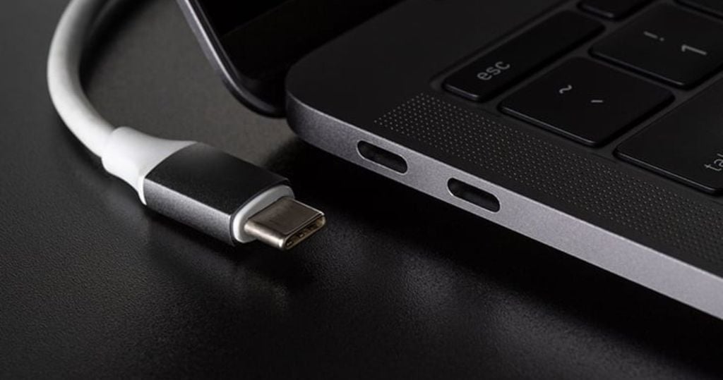 ưu nhược điểm của cổng type C trên laptop