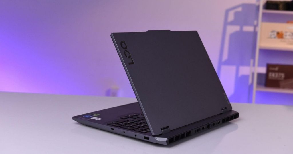 ưu điểm của laptop 15.6 inch