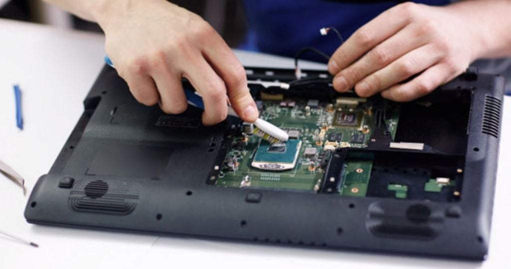 Địa chỉ vệ sinh laptop Tân Bình