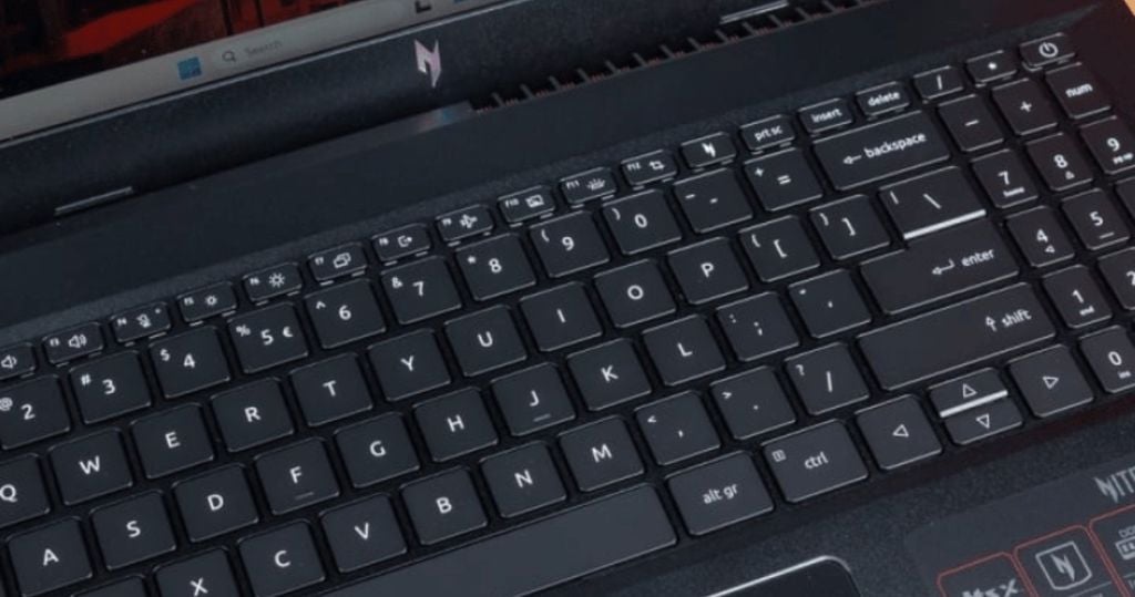 Acer Nitro V 15 ANV15 51 500A laptop có bàn phím phụ