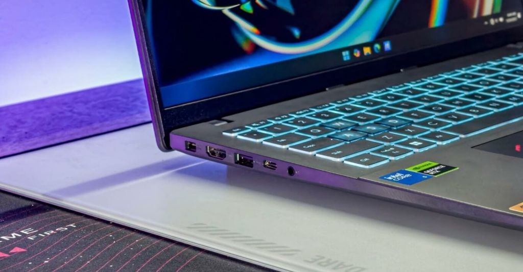 Asus AI V16 V3607VJ-RP071W thiết kế thanh lịch gọn nhẹ dành cho nữ