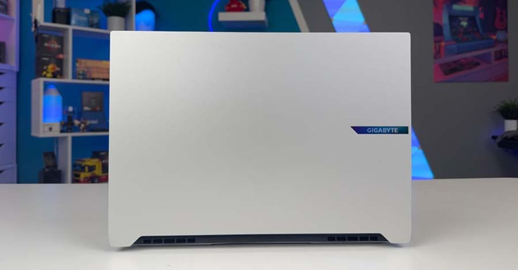 Gigabyte AERO X16 1VH93VNC94DH màu trắng thanh lịch cho nữ